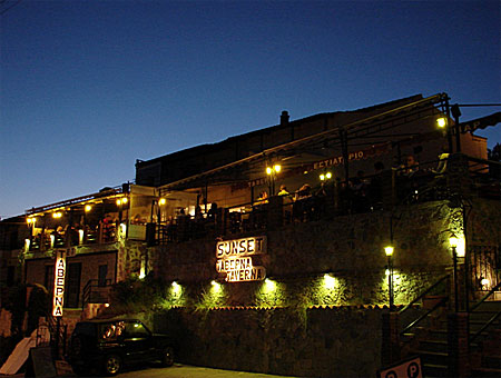 Sunset Taverna i Agios Isidoros Lesbos.