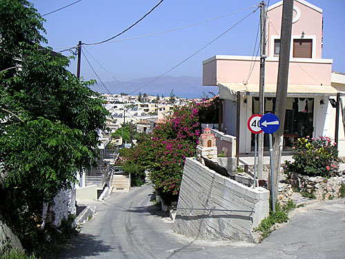 Utsikt från den övre delen i Platanias. 