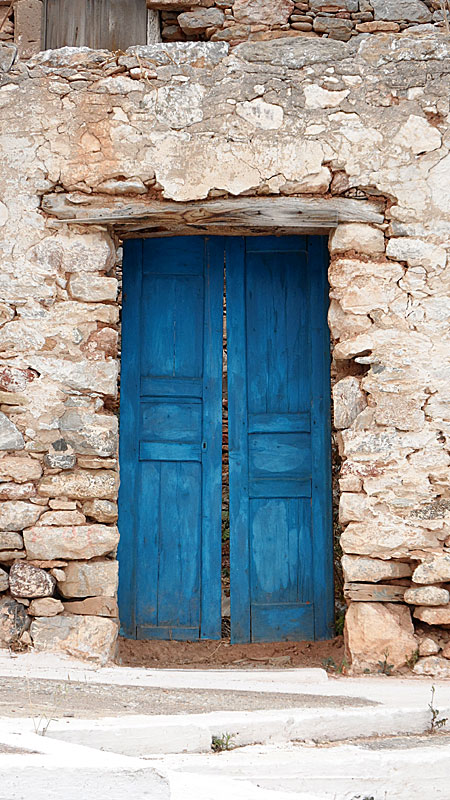 Vad vore Grekland utan en och annan blå dörr!