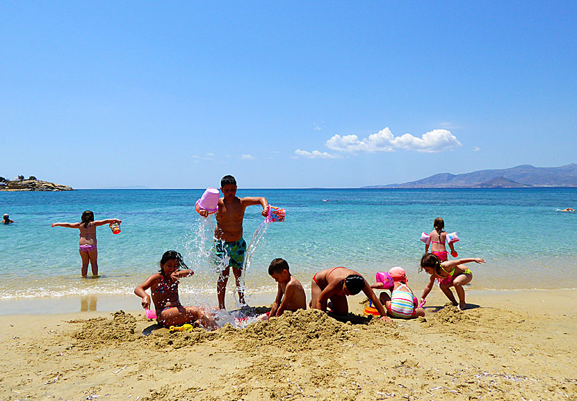 Den barnvänliga stranden Agia Anna på Naxos.