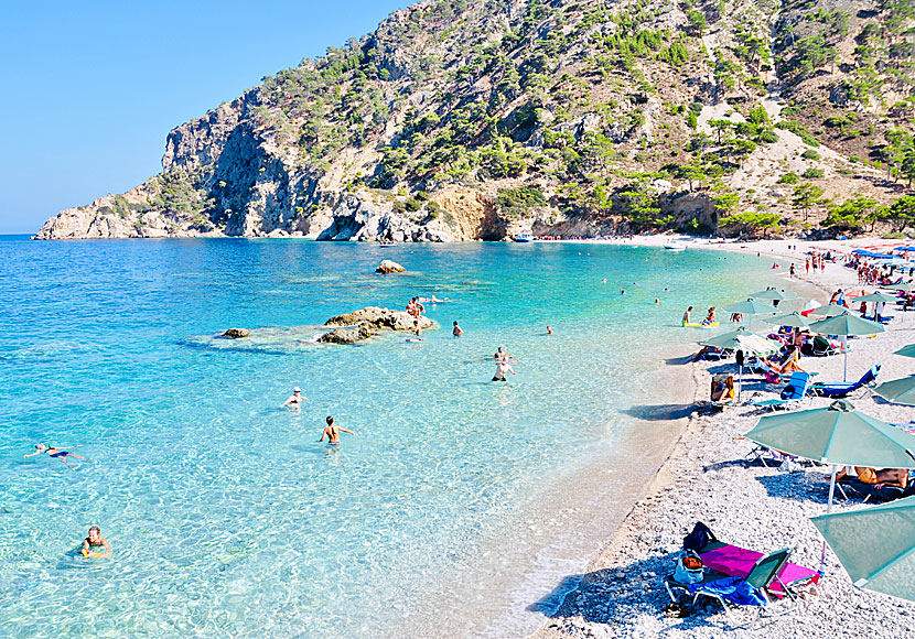 Juni kanske är den bästa ön i Grekland, som syns här vid Apella beach på Karpathos.